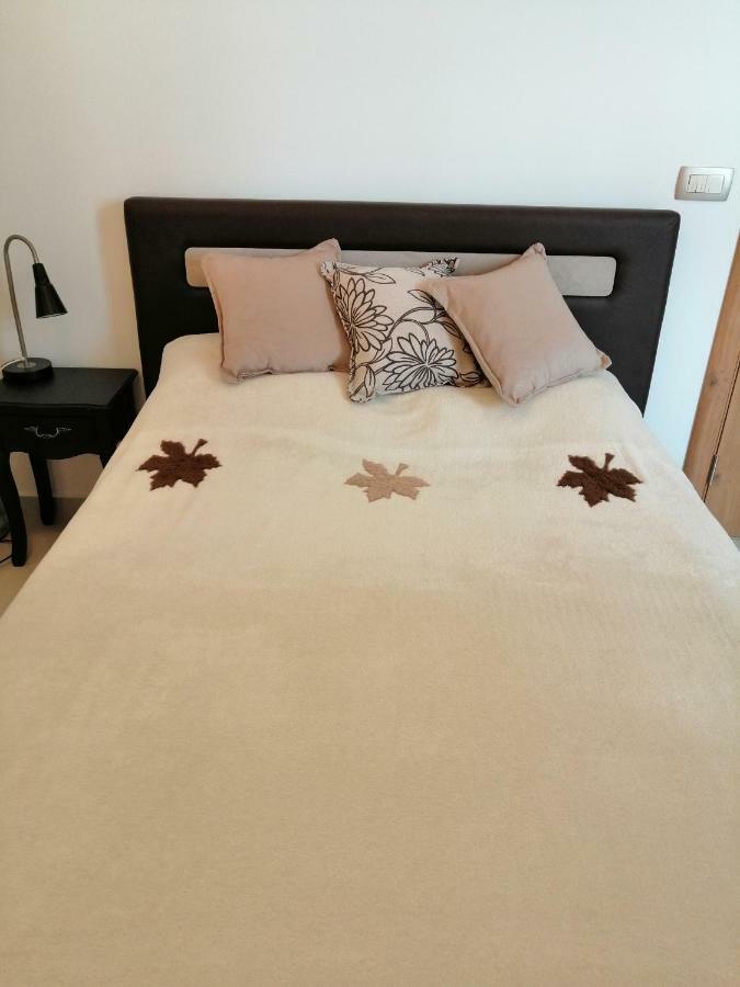 Studio Apartman Irena 2 Bijela Ngoại thất bức ảnh